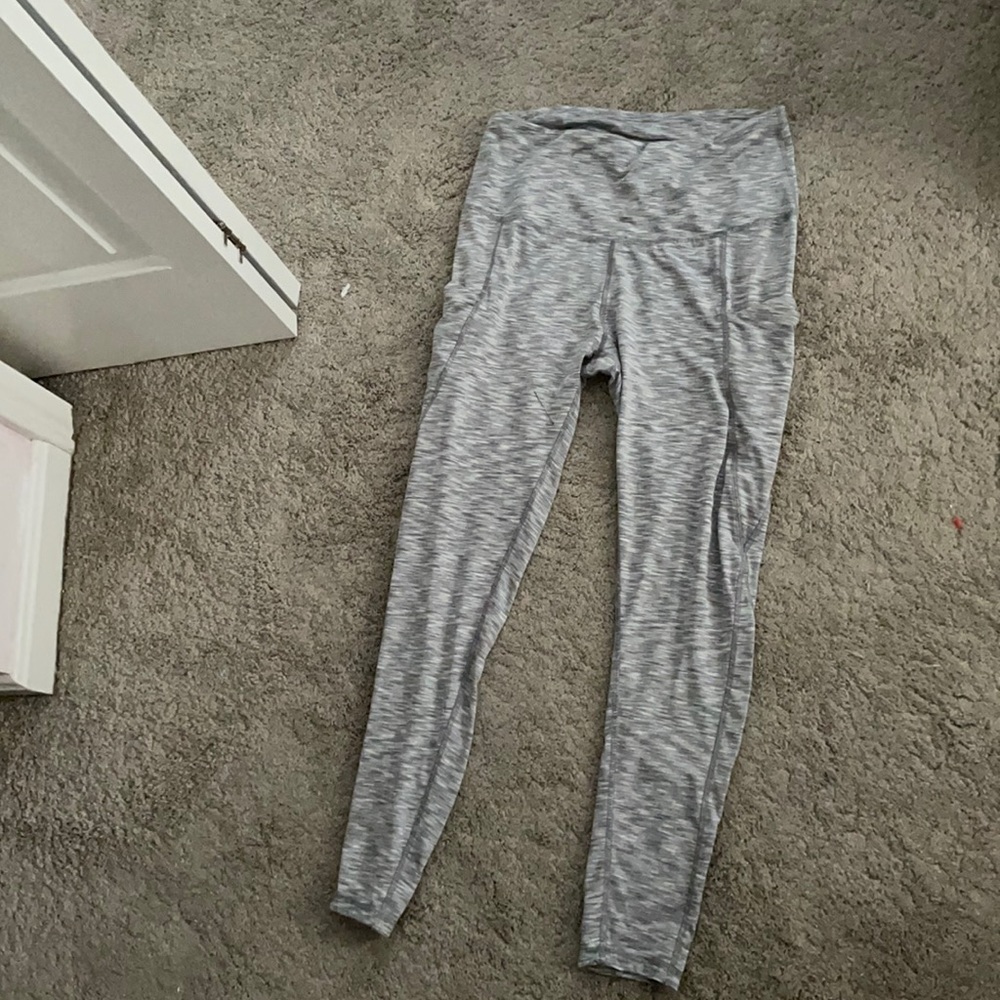 grey capris
